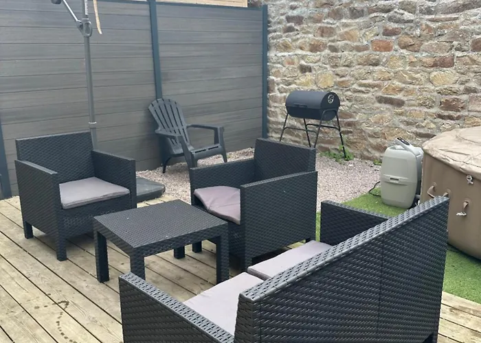 The Green House , Grand Parking, Proche Gare, Jardin, Jacuzzi